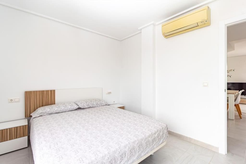Atico Con Terraza Y Piscina Lägenhet Peñíscola Exteriör bild